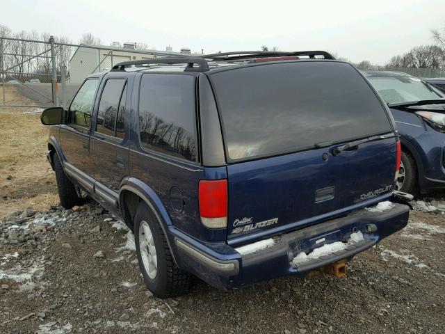 1GNDT13W1X2170016 - 1999 CHEVROLET BLAZER BLUE photo 3