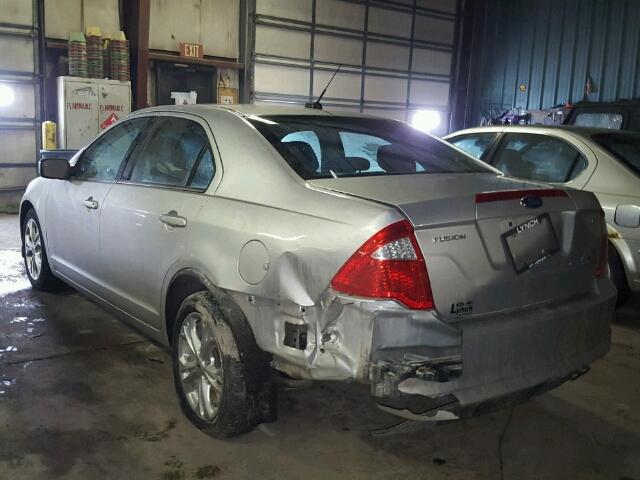 3FAHP0HA2CR245095 - 2012 FORD FUSION SE SILVER photo 3