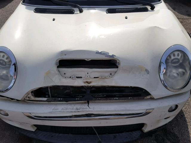 WMWRE33475TD98791 - 2005 MINI COOPER S WHITE photo 7