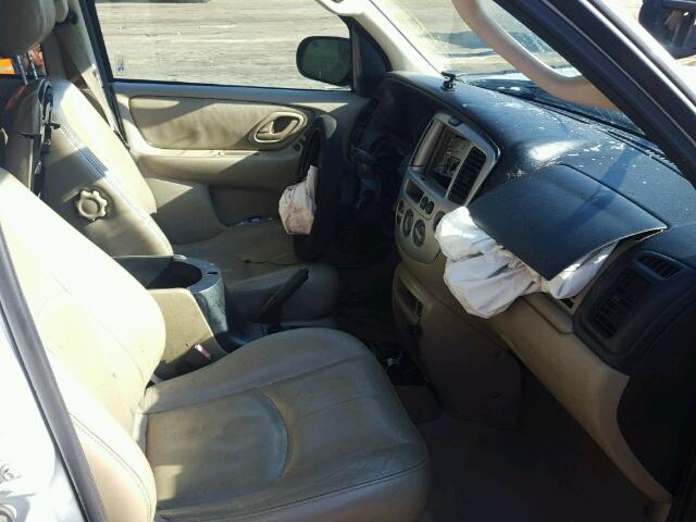 4F2CZ06134KM02916 - 2004 MAZDA TRIBUTE ES 白色 照片 5