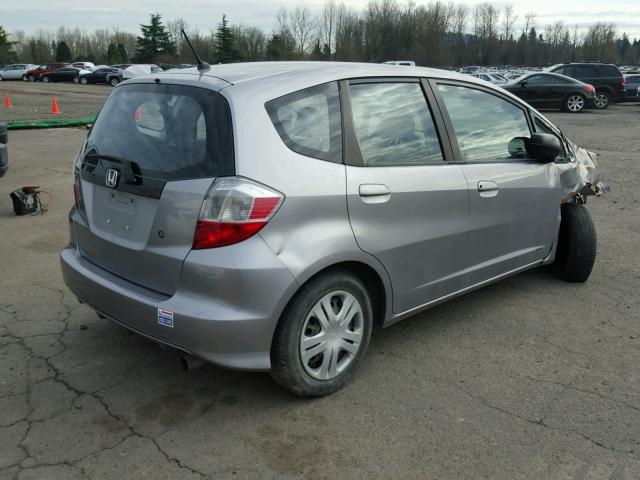 JHMGE8H22AS020727 - 2010 HONDA FIT SILVER photo 4