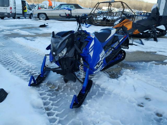 4UF8LY101HT000440 - 2017 YAMAHA SNOWMOBILE BLUE photo 2