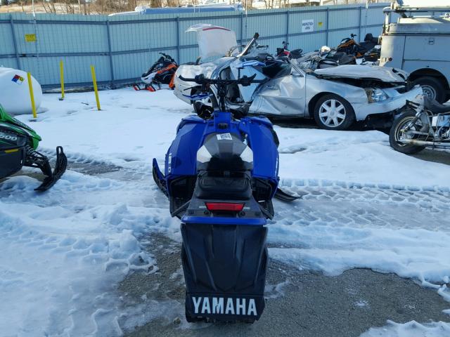 4UF8LY101HT000440 - 2017 YAMAHA SNOWMOBILE BLUE photo 6