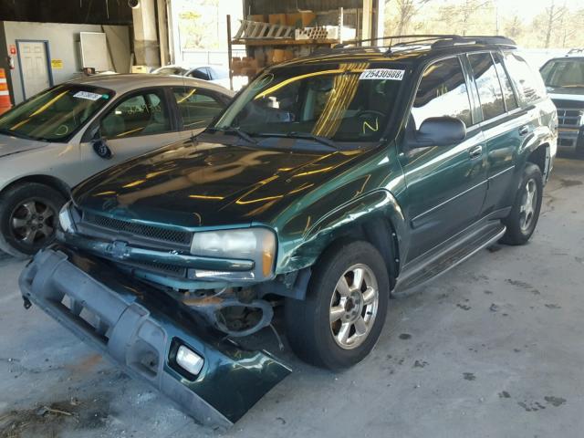 1GNDT13S452153785 - 2005 CHEVROLET TRAILBLAZE GREEN photo 2