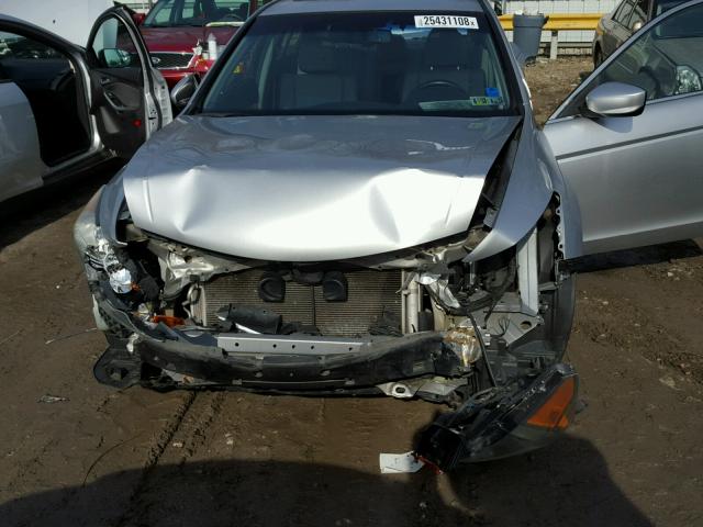 1HGCP2F87BA004045 - 2011 HONDA ACCORD EXL SILVER photo 7