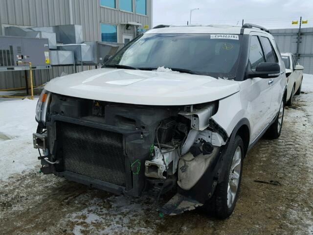 1FM5K8D86DGC74228 - 2013 FORD EXPLORER X WHITE photo 2