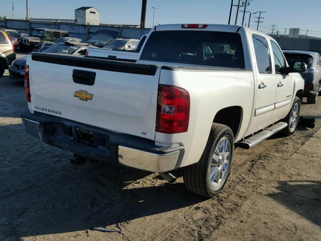 3GCPCSE08DG364307 - 2013 CHEVROLET SILVERADO WHITE photo 4