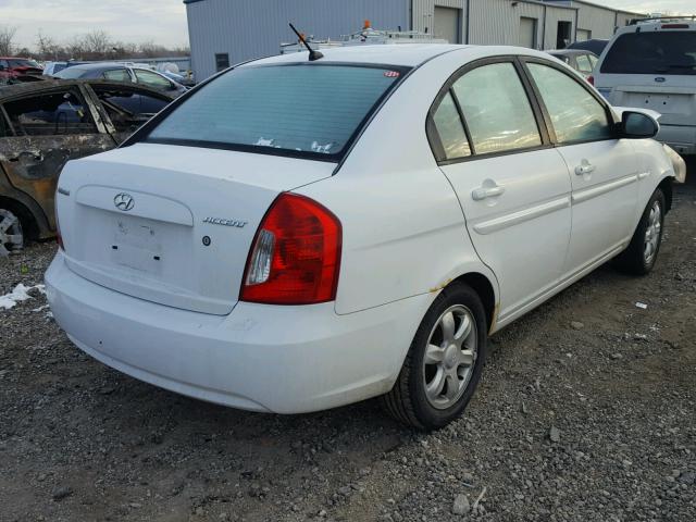 KMHCN46C06U037974 - 2006 HYUNDAI ACCENT GLS WHITE photo 4