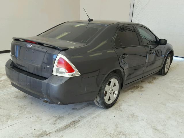 3FAHP07Z97R135769 - 2007 FORD FUSION SE GRAY photo 4