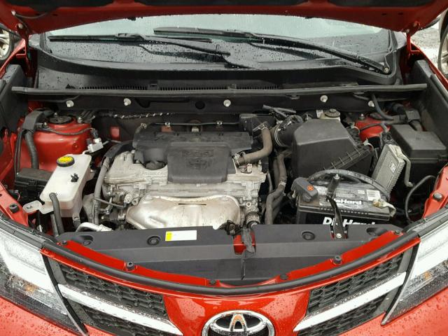 2T3RFREV9FW284425 - 2015 TOYOTA RAV4 XLE RED photo 7