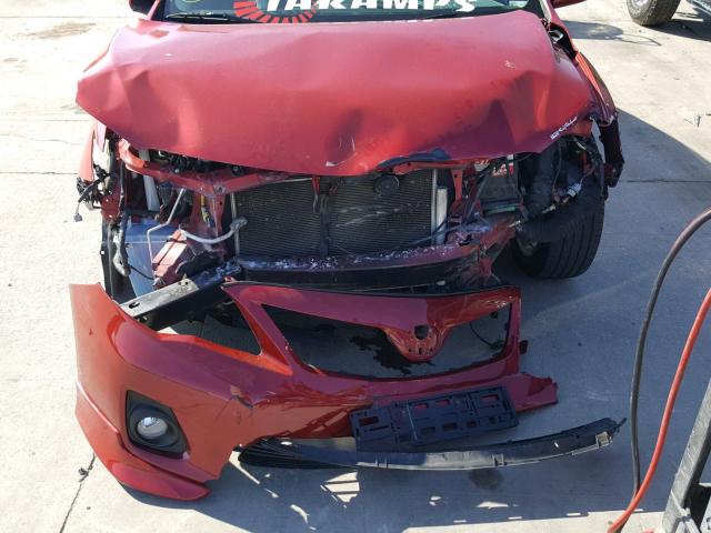 2T1BU4EE9BC722276 - 2011 TOYOTA COROLLA BA RED photo 9