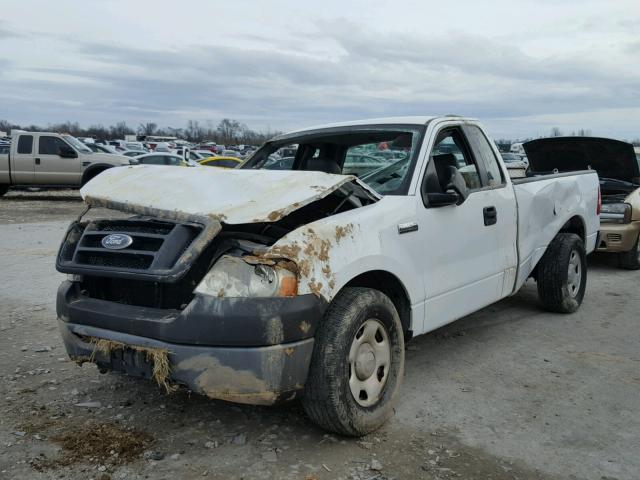 1FTRF12W76NA36714 - 2006 FORD F150 WHITE photo 2