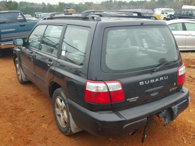JF1SF65602H707102 - 2002 SUBARU FORESTER S შავი ფოტო 3