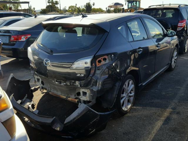 JM1BL1K69B1361215 - 2011 MAZDA 3 S GRAY photo 4