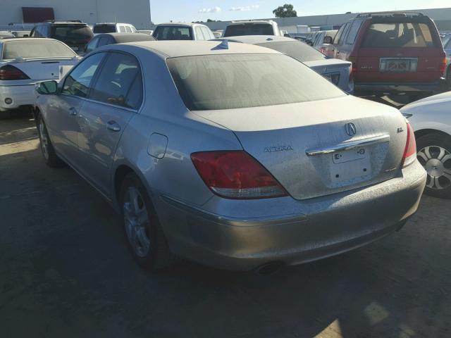 JH4KB16585C018178 - 2005 ACURA RL SILVER photo 3