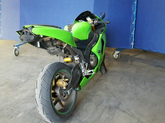 JKBZXJC155A005666 - 2005 KAWASAKI ZX636 C1 GREEN photo 4