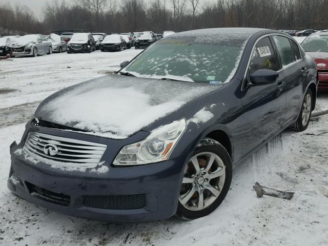 JNKCV61F49M360199 - 2009 INFINITI G37 GRAY photo 2