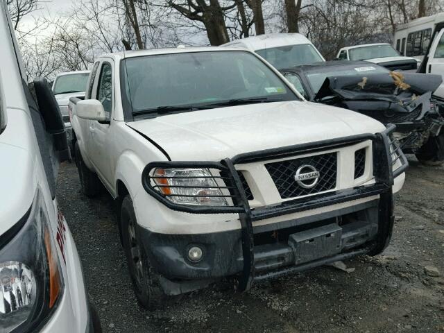 1N6AD0CW5BC426550 - 2011 NISSAN FRONTIER S WHITE photo 1