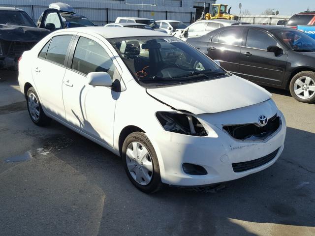 JTDBT923671059733 - 2007 TOYOTA YARIS WHITE photo 1