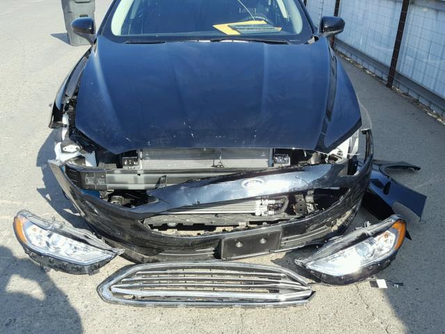 3FA6P0LU2JR115548 - 2018 FORD FUSION SE BLACK photo 9