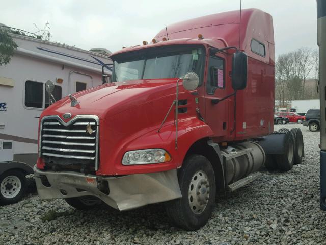 1M1AK07Y55N003447 - 2005 MACK 600 CXN600 RED photo 2