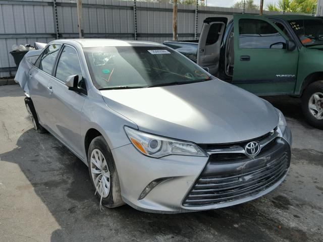 4T1BF1FK0HU624158 - 2017 TOYOTA CAMRY LE SILVER photo 1