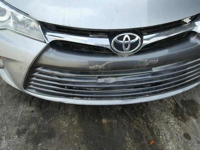 4T1BF1FK0HU624158 - 2017 TOYOTA CAMRY LE SILVER photo 9