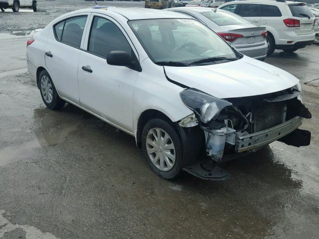 3N1CN7AP2FL957957 - 2015 NISSAN VERSA S WHITE photo 1