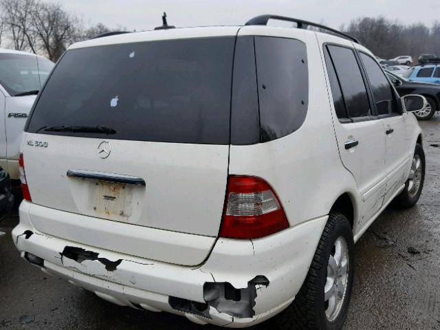 4JGAB75E52A331998 - 2002 MERCEDES-BENZ ML 500 WHITE photo 4