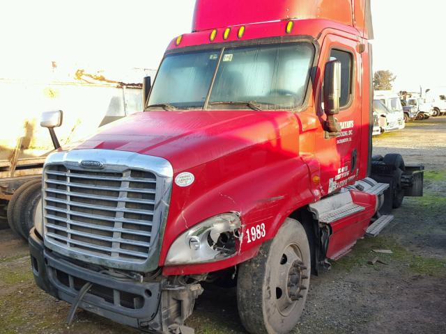 1FUJGEDR99LAH4509 - 2009 FREIGHTLINER CASCADIA 1 RED photo 2