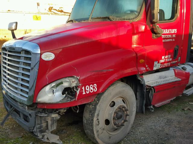 1FUJGEDR99LAH4509 - 2009 FREIGHTLINER CASCADIA 1 RED photo 9