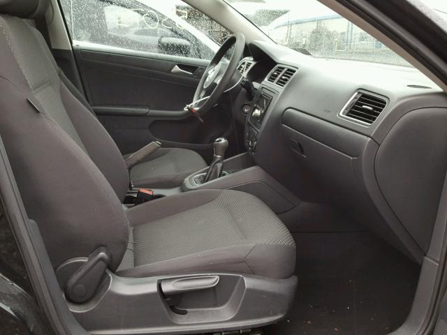 3VW1K7AJ4DM256656 - 2013 VOLKSWAGEN JETTA BASE 黑色 照片 5