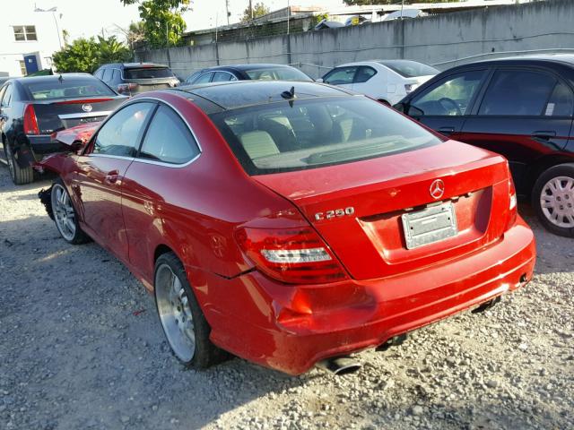 WDDGJ4HB4DG056728 - 2013 MERCEDES-BENZ C 250 RED photo 3