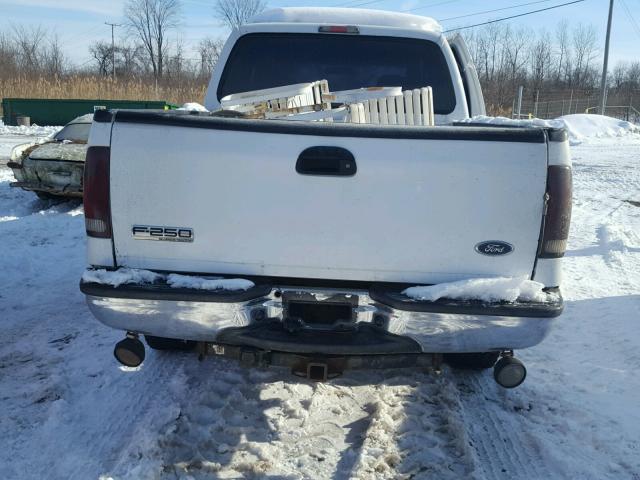 1FTSW21546EC21139 - 2006 FORD F250 SUPER WHITE photo 6