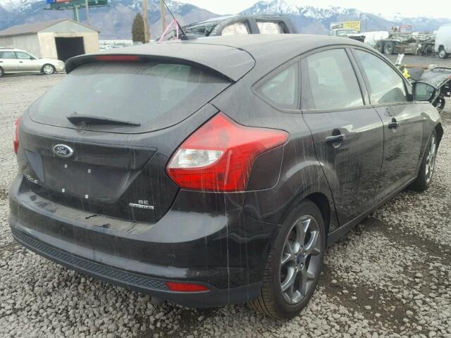 1FADP3K2XDL157431 - 2013 FORD FOCUS SE BLACK photo 4