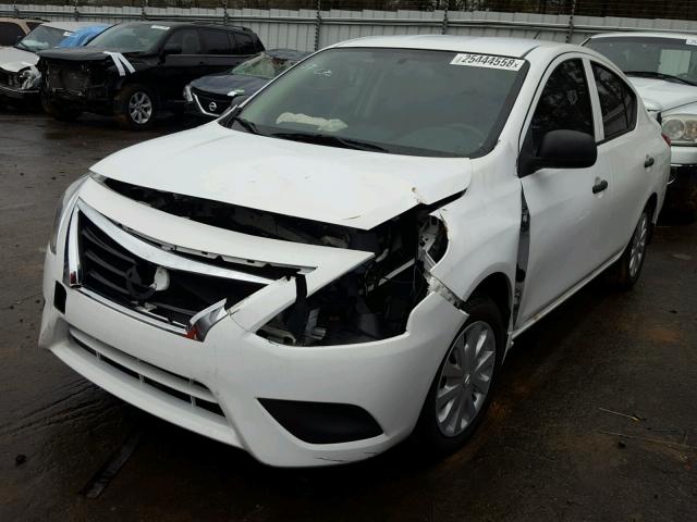 3N1CN7APXFL811015 - 2015 NISSAN VERSA S WHITE photo 2