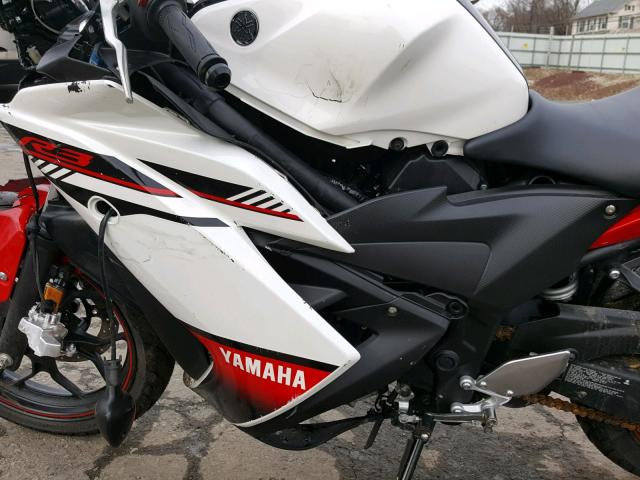 MH3RH06YXGK012797 - 2016 YAMAHA YZFR3 WHITE photo 7