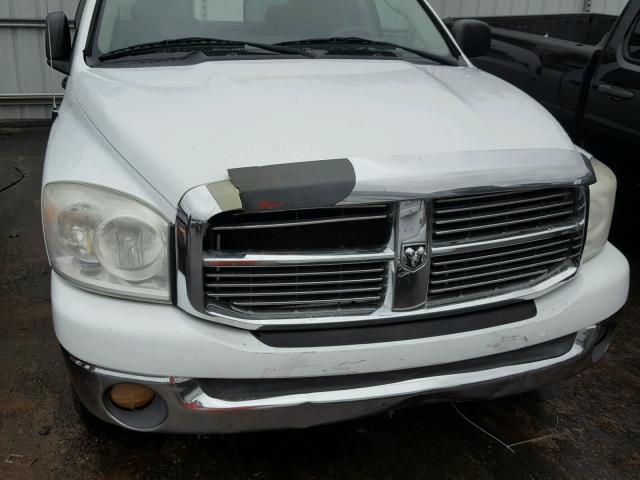 1D7HA18P57S122056 - 2007 DODGE RAM 1500 S WHITE photo 9