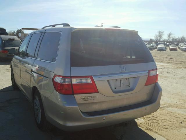 5FNRL38886B126157 - 2006 HONDA ODYSSEY TO SILVER photo 3