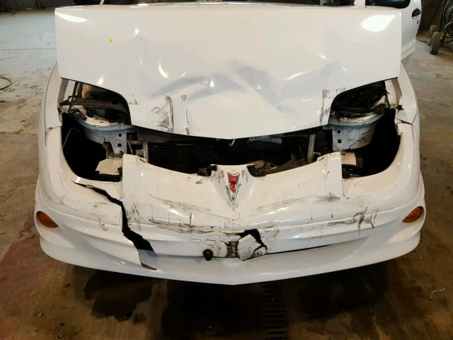 1G2JB524227396653 - 2002 PONTIAC SUNFIRE SE WHITE photo 7