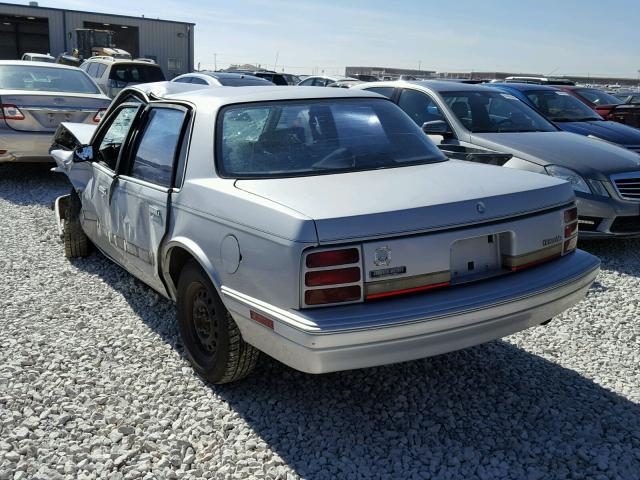 1G3AG55N0P6368297 - 1993 OLDSMOBILE CUTLASS CI SILVER photo 3