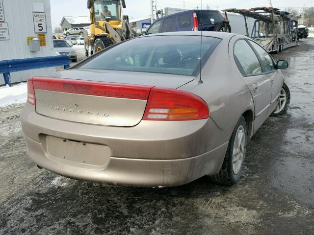 2B3HD46R7YH394173 - 2000 DODGE INTREPID TAN photo 4