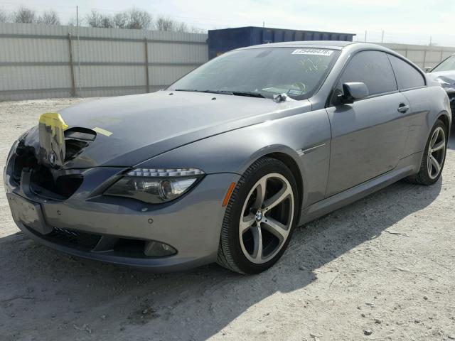 WBAEA53589CV92215 - 2009 BMW 650 I GRAY photo 2