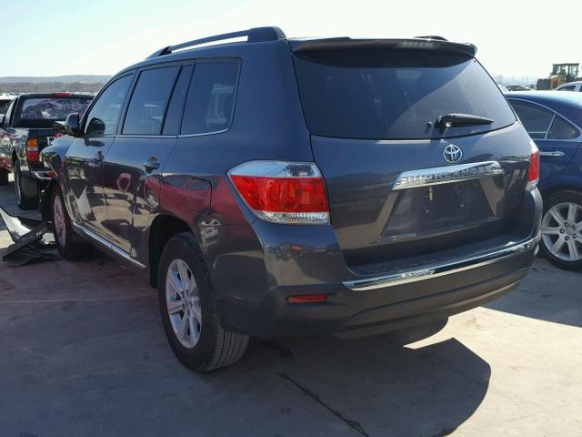 5TDZK3EH4DS141321 - 2013 TOYOTA HIGHLANDER GRAY photo 3