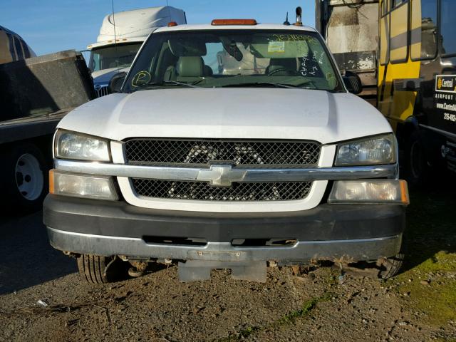 1GCJC39254E315516 - 2004 CHEVROLET SILVERADO WHITE photo 9