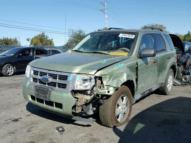 1FMCU03138KE62067 - 2008 FORD ESCAPE XLT GREEN photo 2