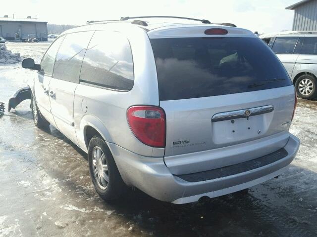 2A4GP54L37R260639 - 2007 CHRYSLER TOWN & COU SILVER photo 3