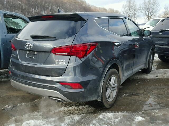 5XYZTDLB9HG496294 - 2017 HYUNDAI SANTA FE S GRAY photo 4