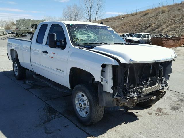 1GC2KXCG5BZ147630 - 2011 CHEVROLET SILVERADO WHITE photo 1