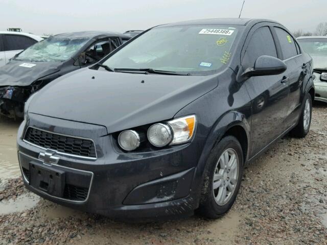 1G1JC5SH2F4210167 - 2015 CHEVROLET SONIC LT GRAY photo 2